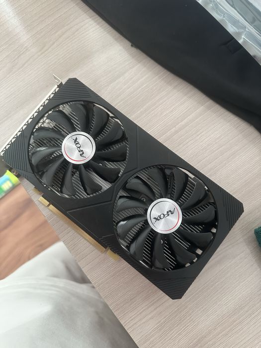 Видеокарта gtx1650s