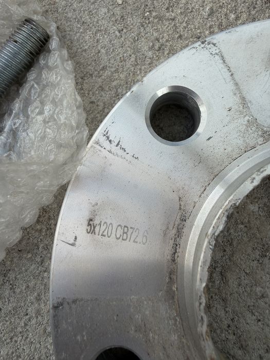 Фланци  с болтове 5х120 - 20мм