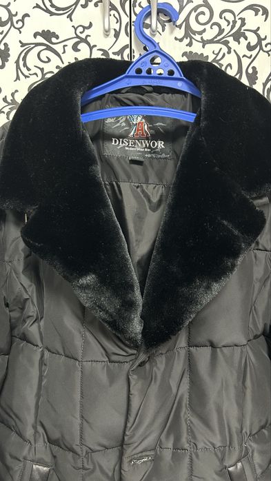 Продам зимнию куртку