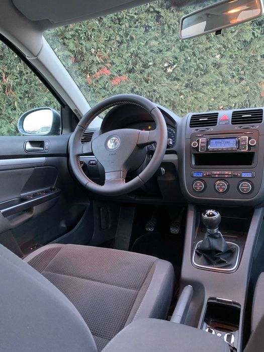 Primul propietar VW Jetta Facelift 2009/10 Confortline Dotat 1.6 MPI