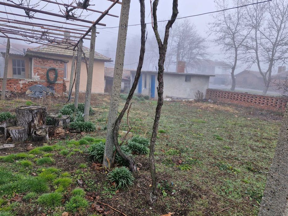 Продава се Къща в Ямбол, Граф Игнатиев - 30 кв.м за 1105 €/кв.м - Снимка #2