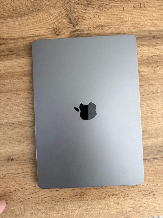 Macbook air 13 M2 2022