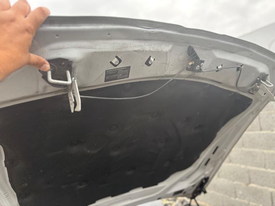 Преден капак БМВ ф10/ф11(kapak dew f10)