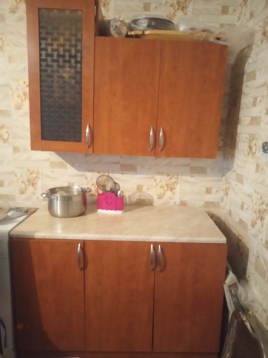 Продам кухонный гарнитур бу