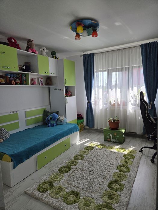 Apartament 3 camere zona ,,Primarie''