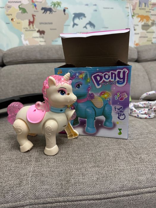 Игрушки для девочек и мальчиков