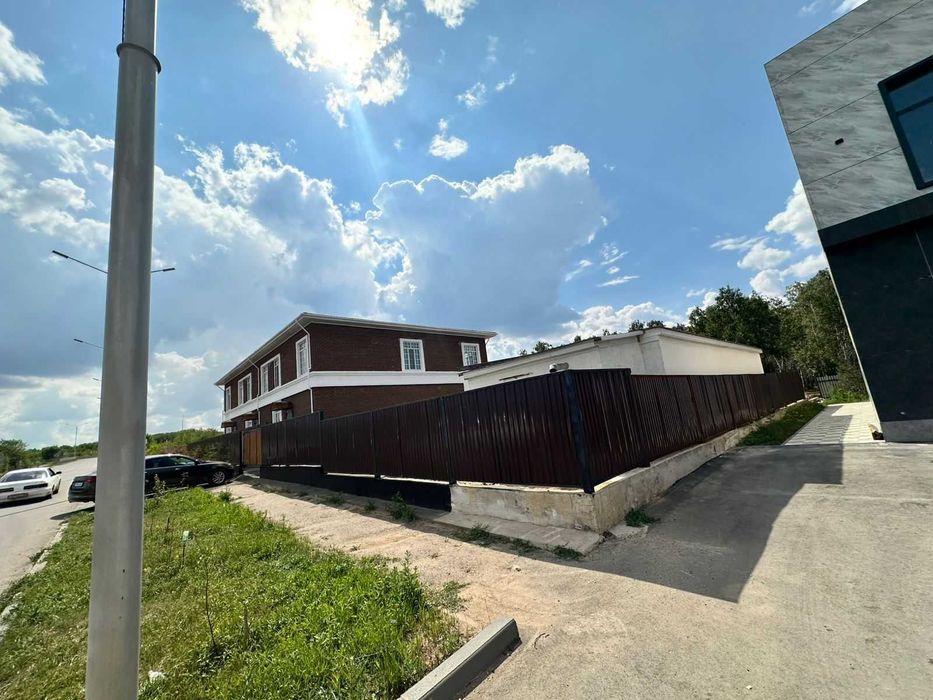 Продается таунхаус по ул. Валиханова