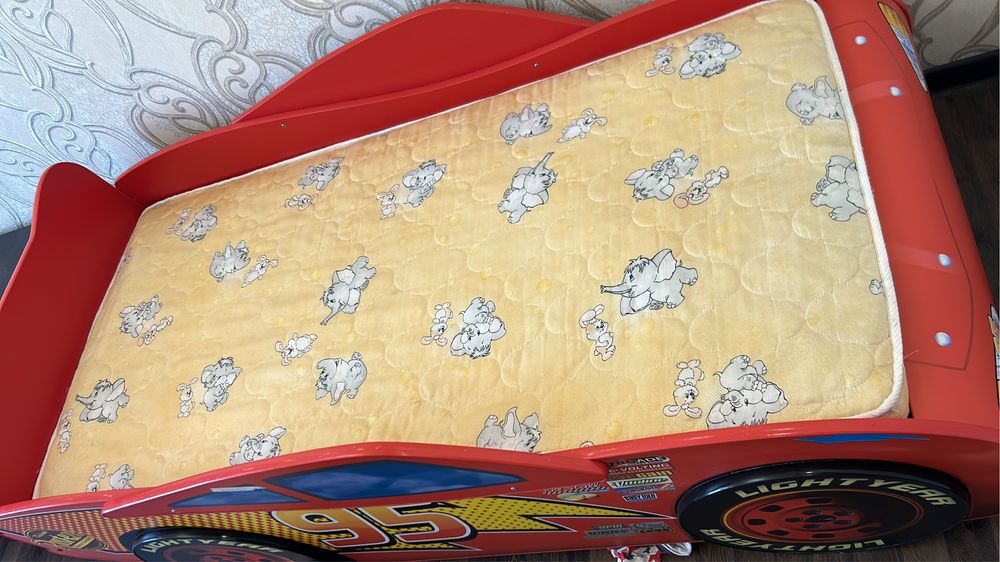 Продам кровать