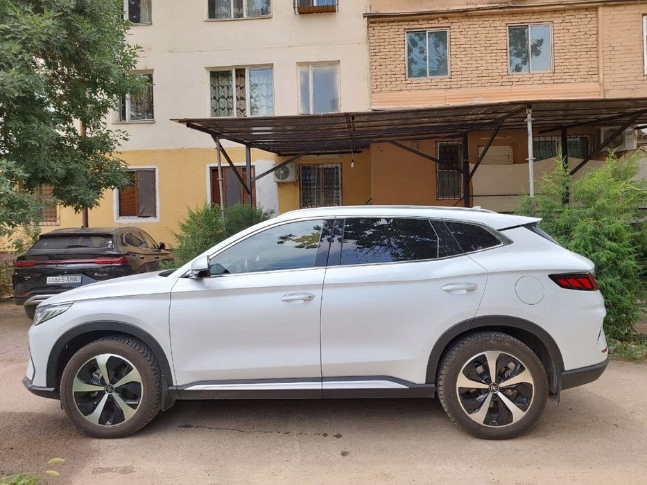 Продаётся BYD Song + 2022