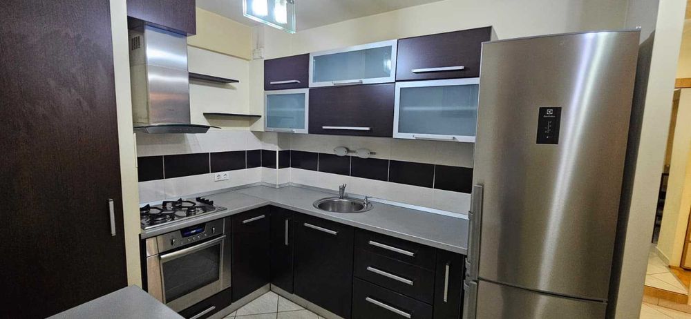 Proprietar inchiriez 3 camere + birou , bloc cu curte, Calea Lipovei