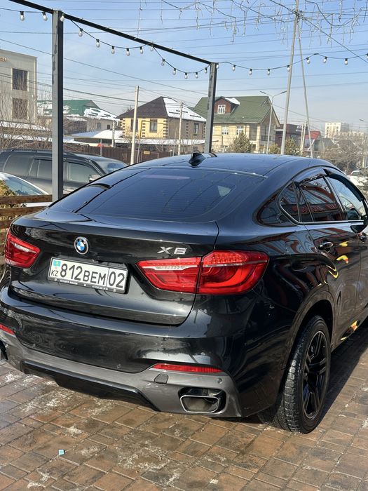 Продам БМВ Х6 2016 об 3 литра турбо