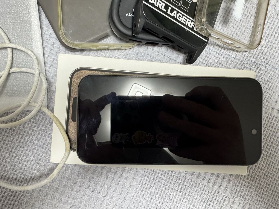 Продам IPhone 15 pro