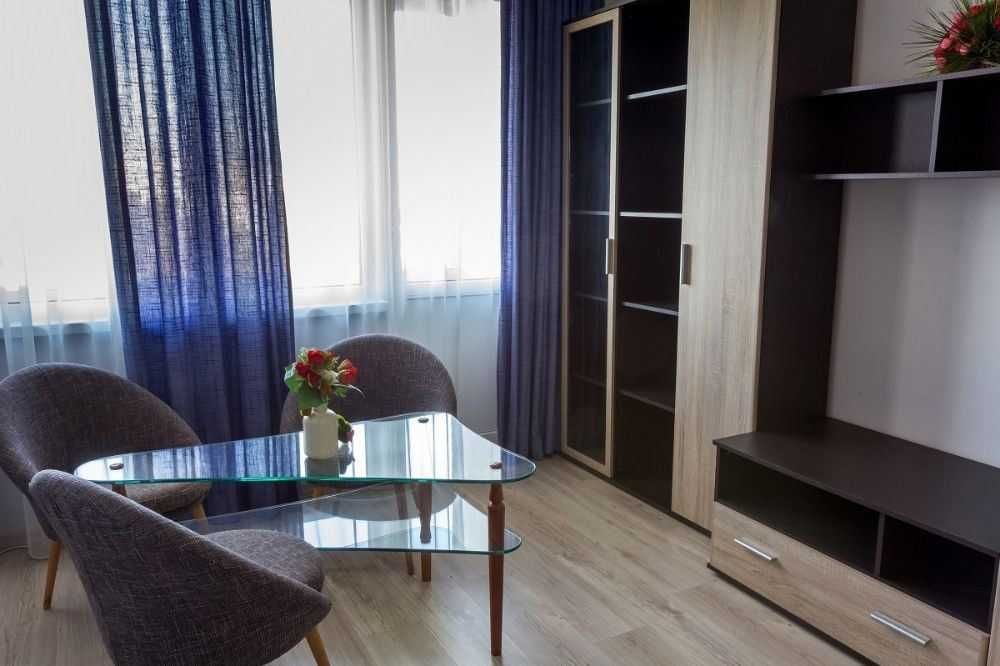 Тристаен апартамент в ж.к. Борово