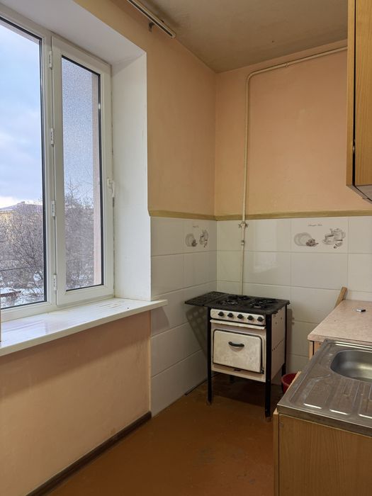 Сдаётся квартира чирчик арбат 2/2/3/ квартира пустая толко для военых