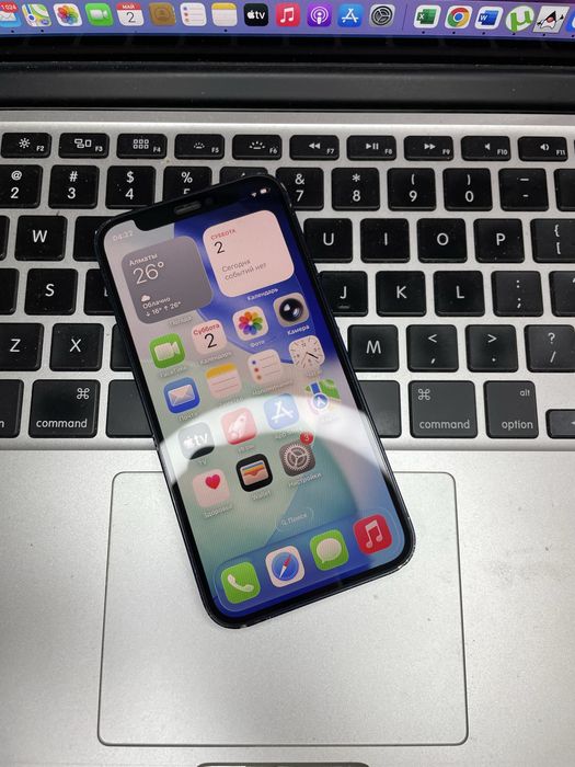 Телефон iPhone 12 mini 64gb