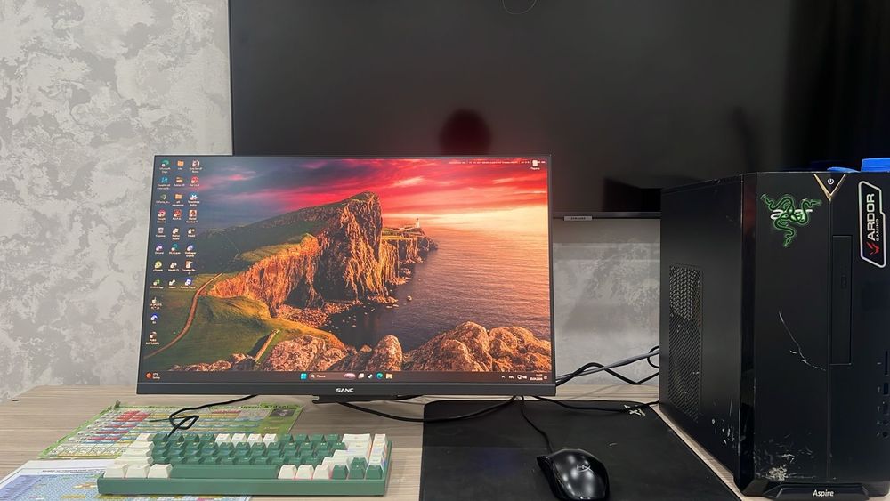 Компьютер на стольный