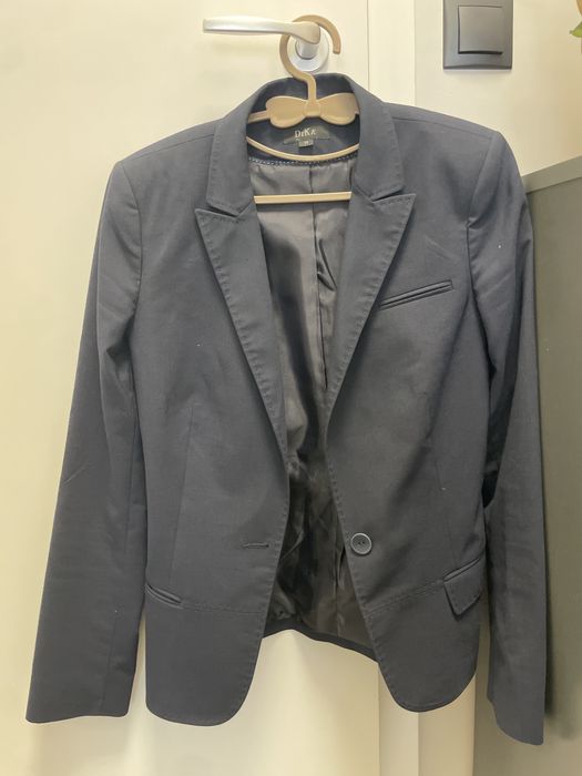 Сака различни модели и материи. Всички по 10 лв.