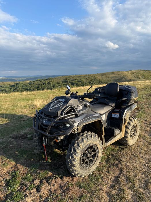 Vând atv CanAm 1000R