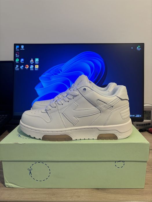 Off White Out of Office