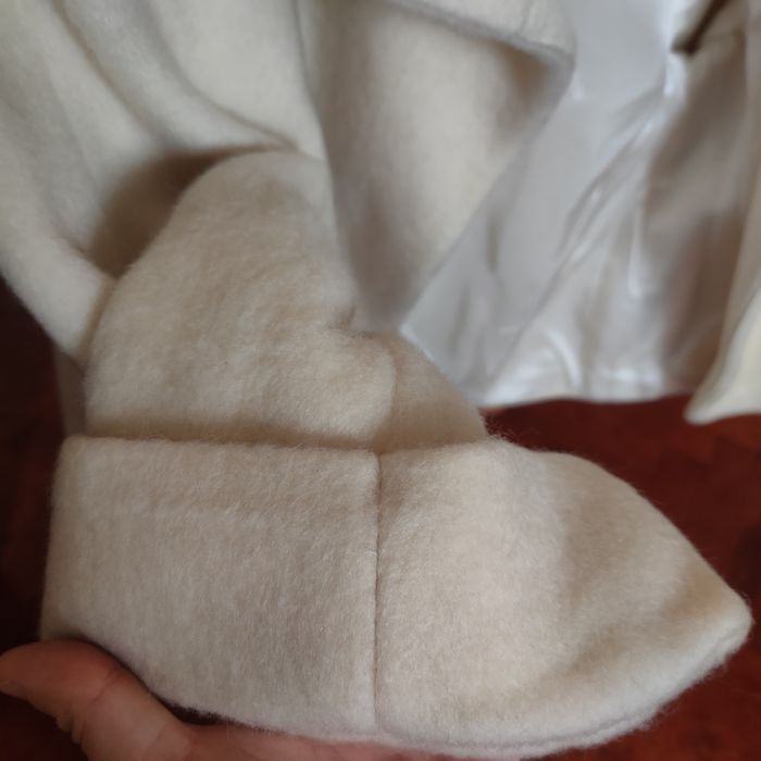 Късо дамско вълнено палто