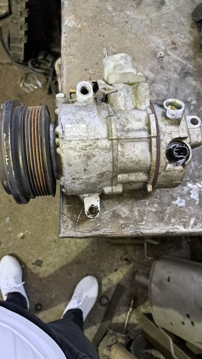 Продаю компрессор кондиционер 3 uz.fe