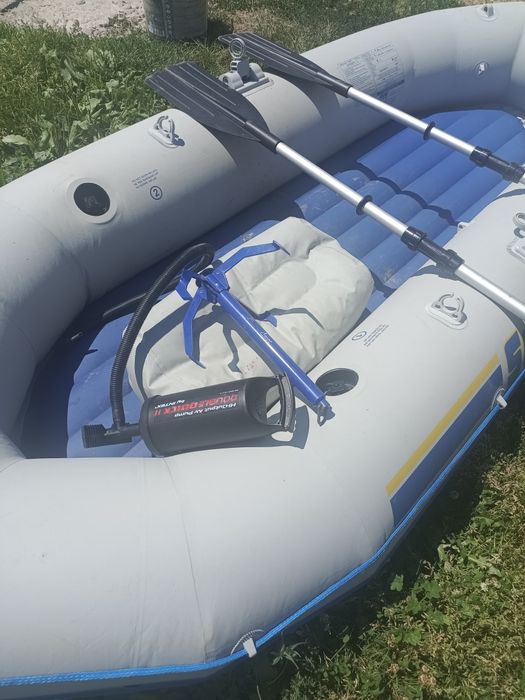 Здравствуйте! Продается  лодка , производства Россия как новая .