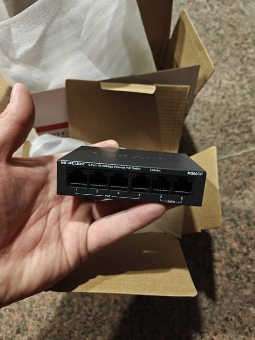 Switch 4+2 свич для видеокамер на 4 камеры