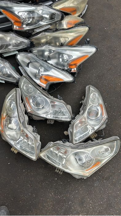 Фары на Infiniti G35 G37