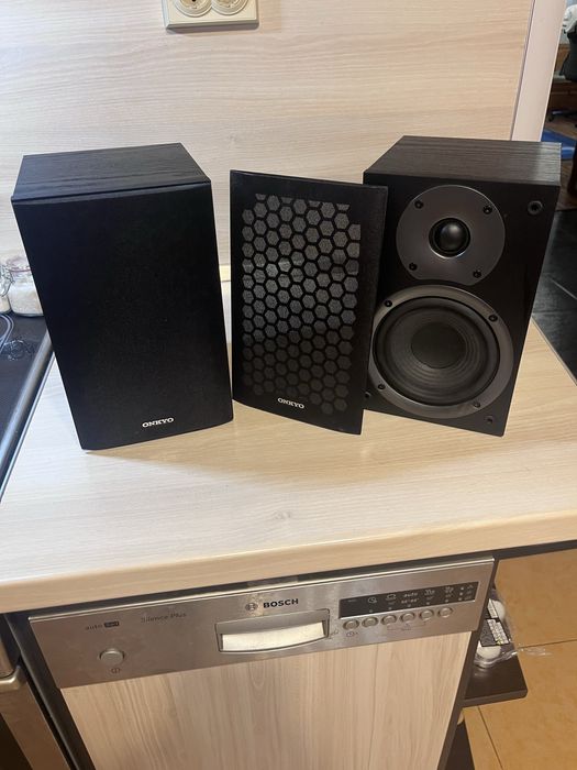 Домашни букшелф колони onkyo