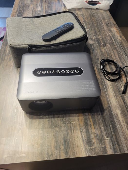 Videoproiector Portabil LED 8K Smart 12000 Lumeni, Android 9.0,-200"