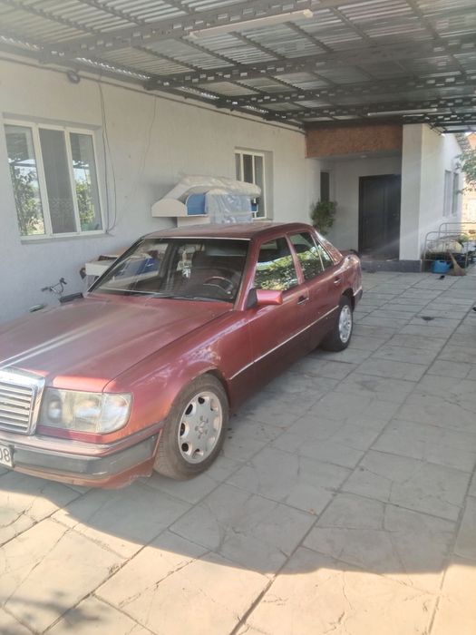 Продается Mercedes E 200
