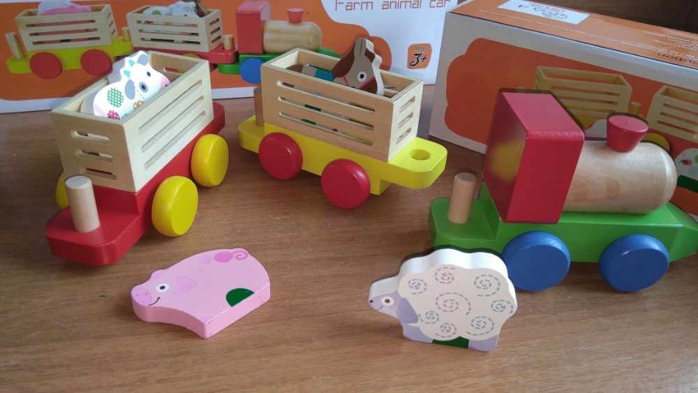 Голям дървен влак ФЕРМА с животни и ремаркета / камион с животни