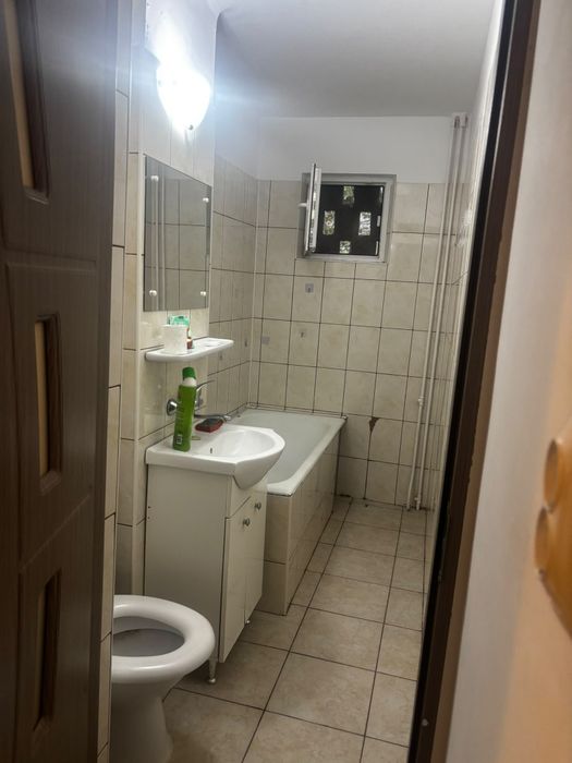 Închiriez apartament cu 2 camere ploiesti vest