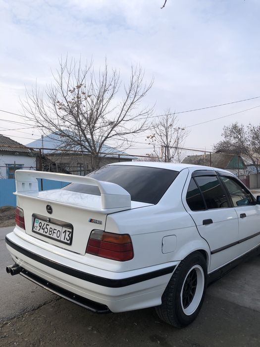 Бмв е36 седан 1.8