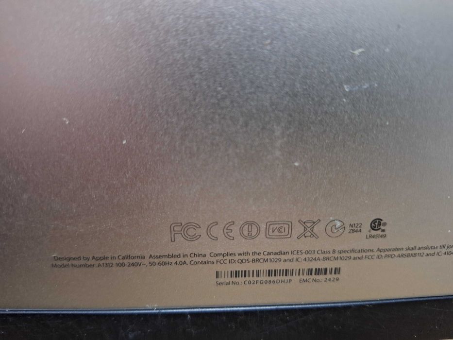 Calculator Apple iMac All in One Desktop Computer Model A1225 24" 2009