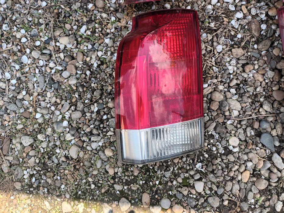 ляв и десен долен и горен стоп за волво в70 комби VOLVO V70