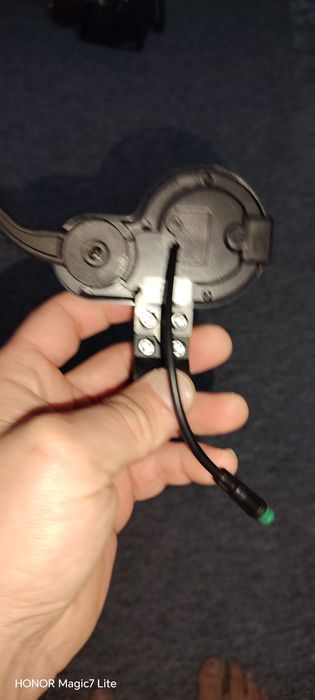 Vând sau schimb  display