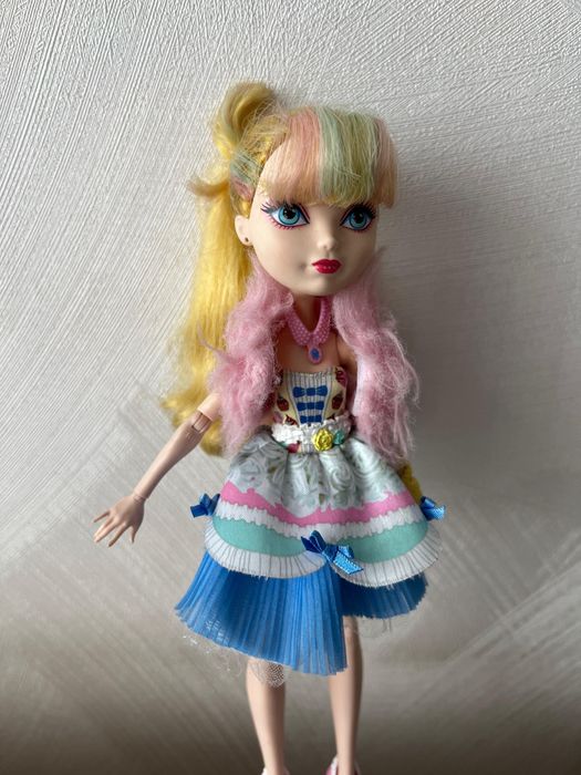 Блонди Локс Эвер Афтер Хай