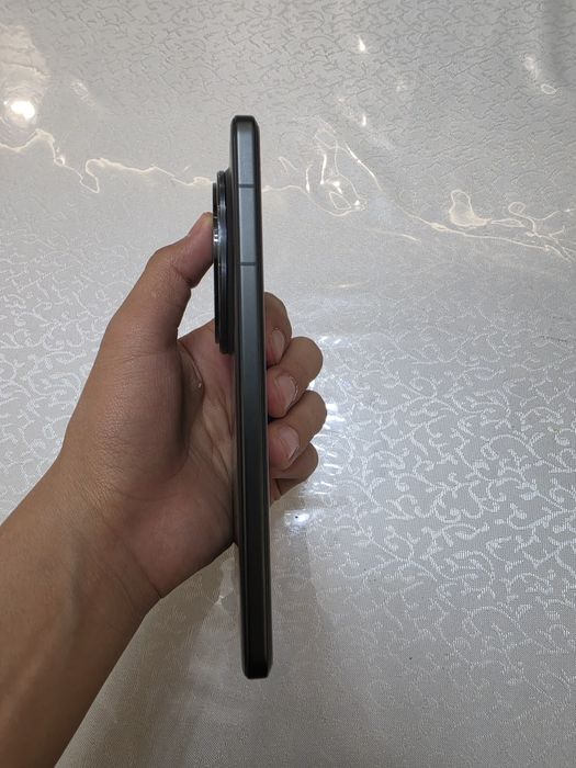 Vivo X 200 pro,продам срочно