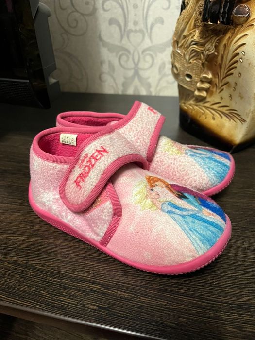 Кроссовки 28--30---31 размеры