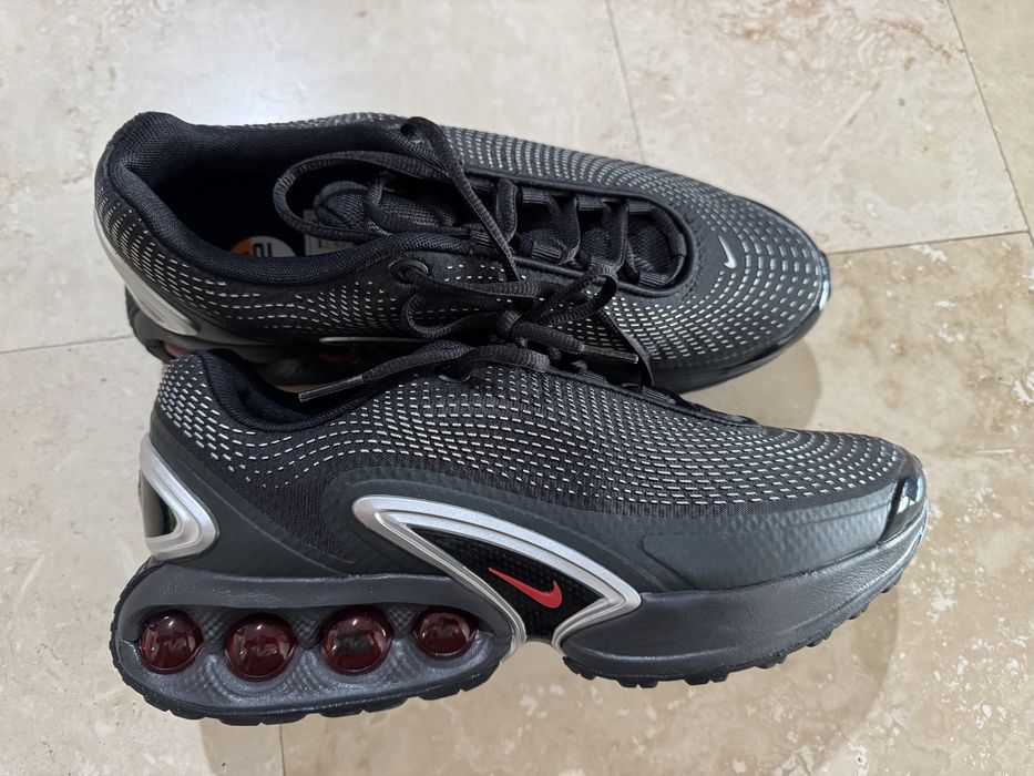 Nike air max dn marimea 42 produsul este nou si original