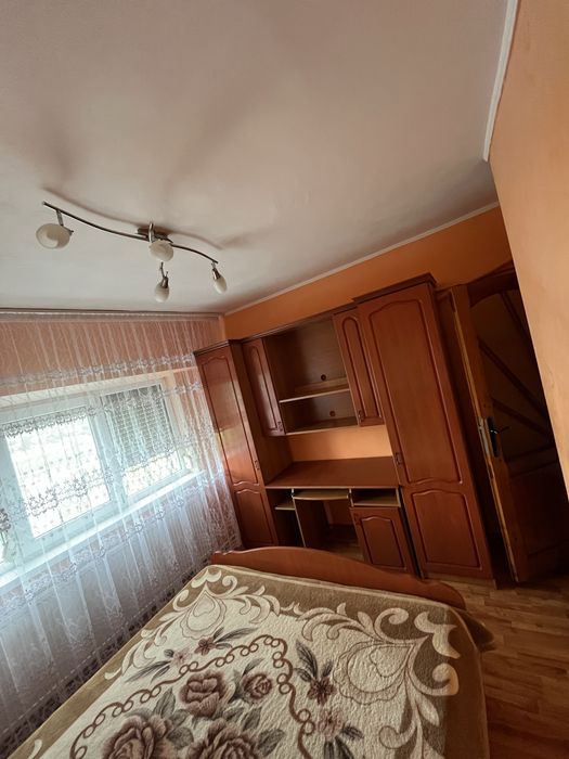 Inchiriez apartament cu 2 camere