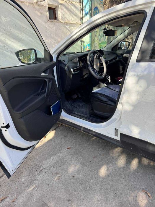 Tracker 2 продаю