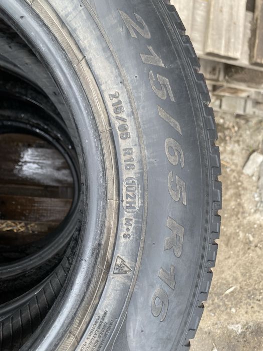 Продам резину 215/65/16