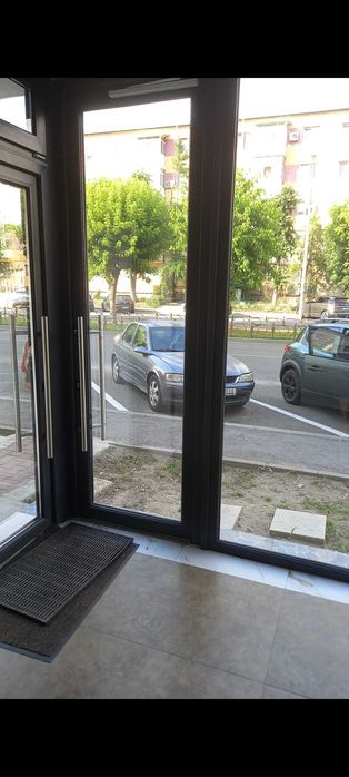 Spațiu comercial de închiriat Craiovita Noua zona Orizont Niela