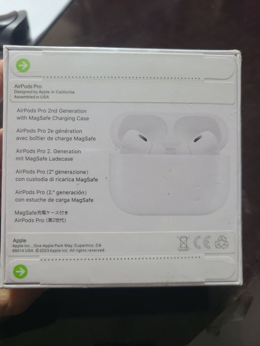 AirPods Pro naushniklari