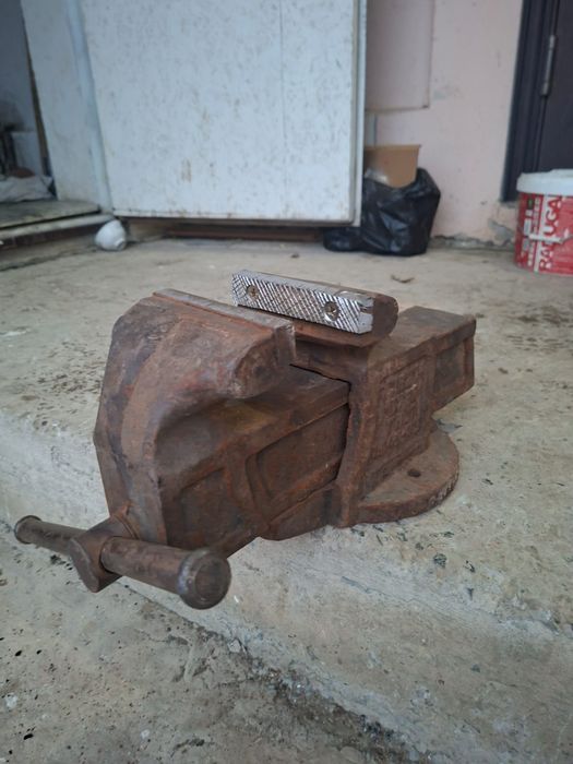 Тиски СССР  советская