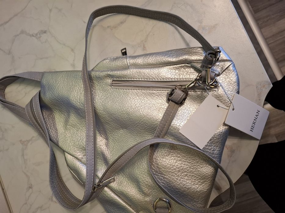 Дамска кожена раница