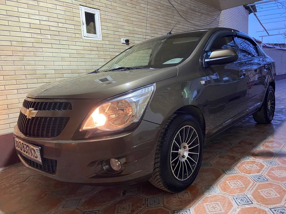 Chevrolet Cobalt sotiladi