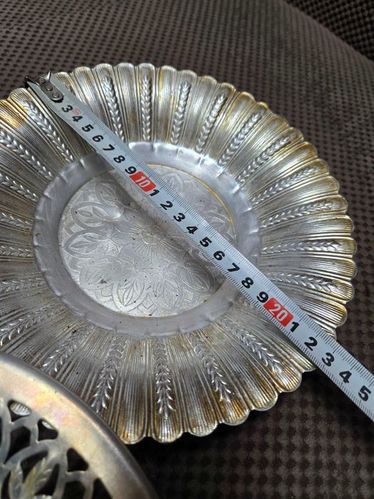 Декоративни чинии от алуминий